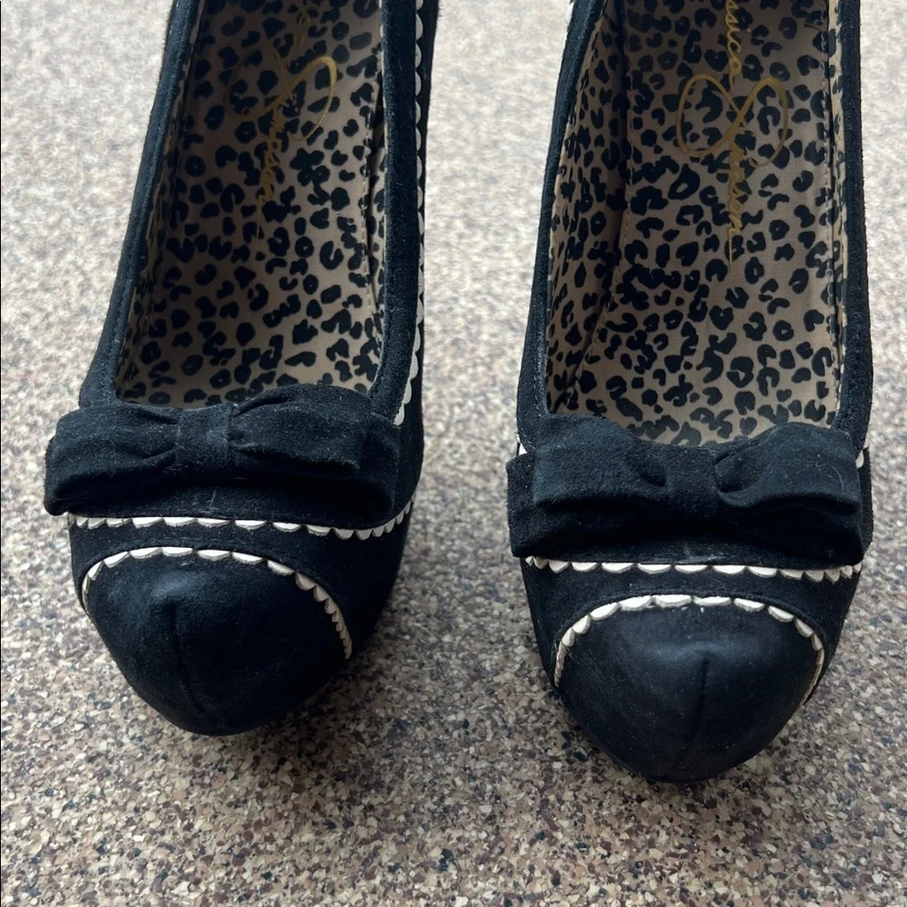 JESSICA SIMPSON Black High Heels with Bow Accent - Picture 9 of 13